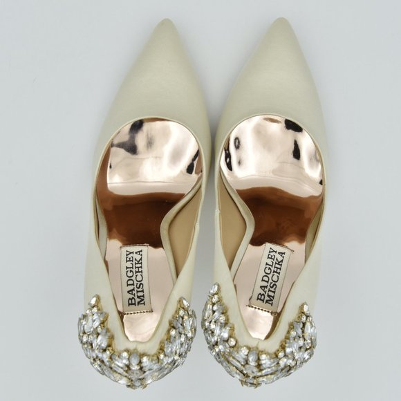 Like-new Badgley Mischka Gorgeous Pointed Toe Evening Shoes Pumps, Ivory, Size 5 - Picture 7 of 14